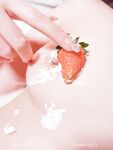 極品網紅美少女嫩妹草莓味的奈奈兔罕露臉高價24套-NO.015 第3季 Vol.01 茶藝課-抹茶味 [67P+1V]