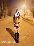 重磅推薦！淫盪肥臀人妻母狗【見過騷的 沒見過這么騷的】喜歡戶外露出，喜歡被很多男人操