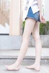 海角社區亂倫叔父之迷玩粉鮑處女二侄女 開發一下小侄女的處女地 亂倫甄選收藏 高清