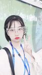 偷翻女同学手机相册里的所有自拍