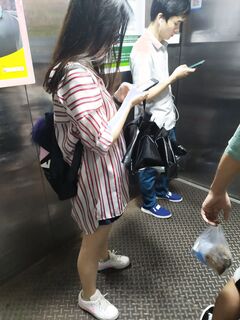 無印原版廁拍日記 6月27日4K全景電子創業園漂亮的小文員