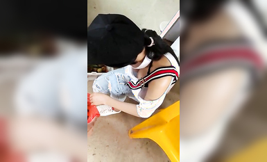 偷拍老婆美胸