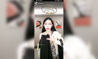 最新《瘋狂抖音》外篇之《抖音擦邊4》顏值主播各顯神通 閃現走光 刷邊瘋狂作死 扣逼漏奶 (228)